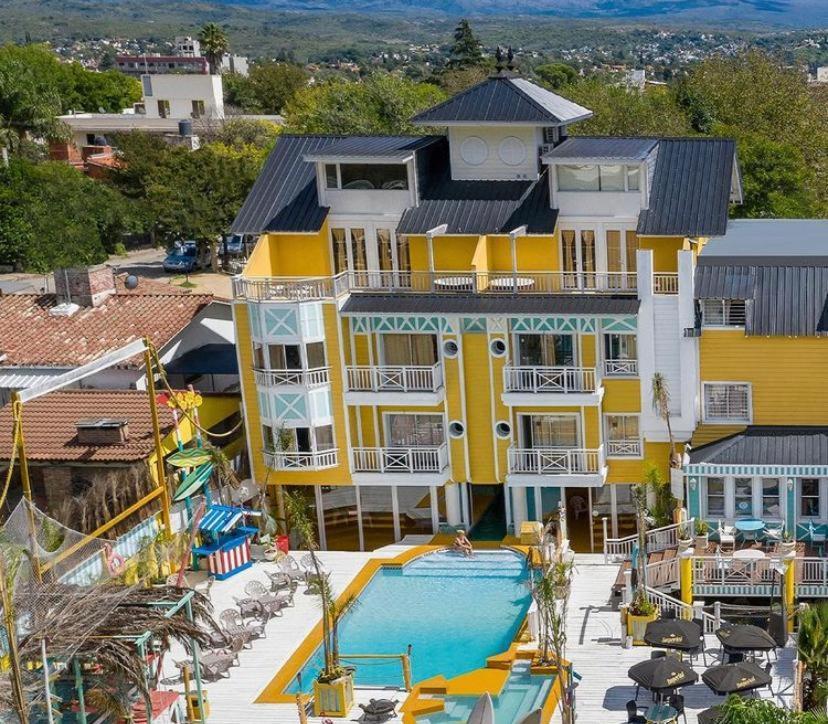 Hotel Club House 维拉卡洛斯帕兹 外观 照片